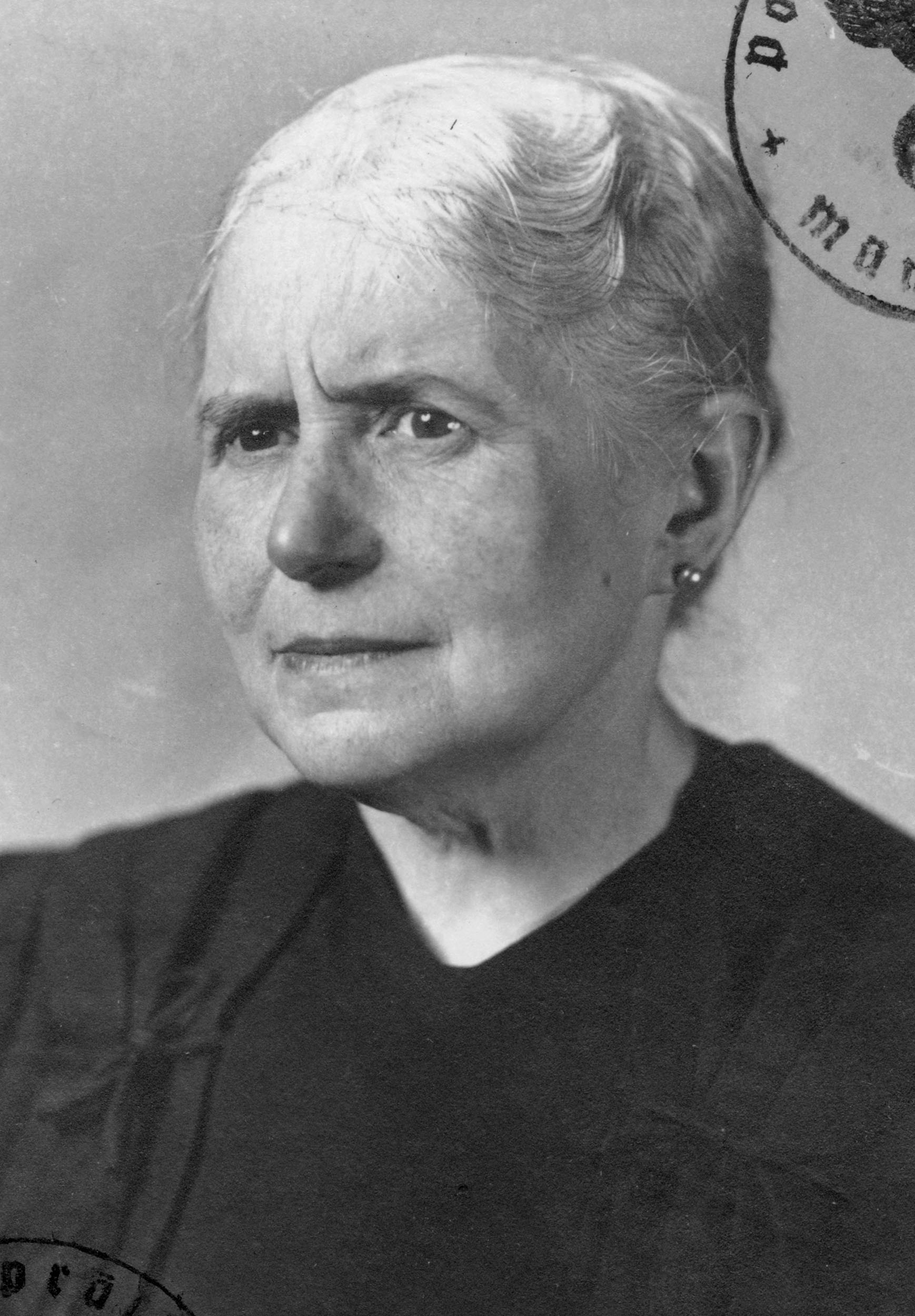 Mathilde (Hilda) Machol Machol